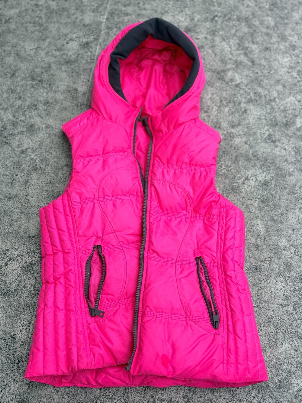 LULULEMON VINTAGE PUFFER VEST SIZE 8